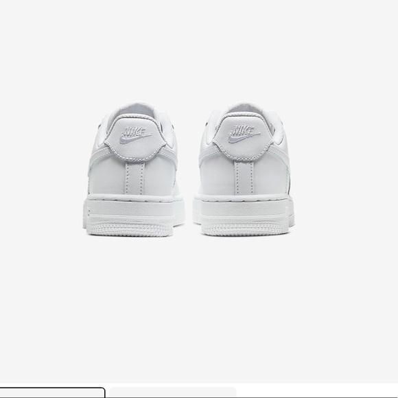 YOUTH size 3 Air Force 1’s - Picture 4 of 5